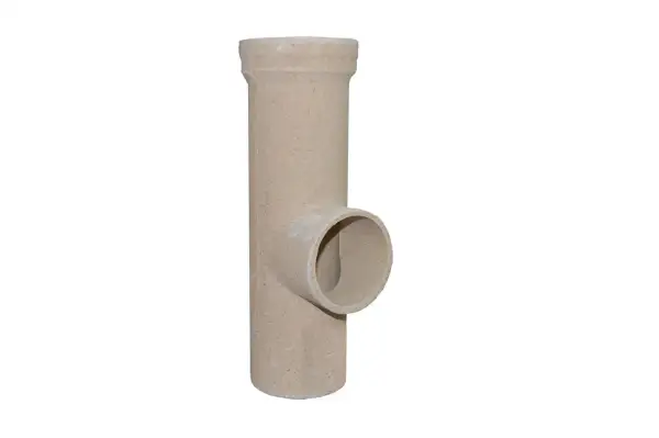 Ceramiczne wkłady kominowe do starego komina, w kształcie litery T, zapewniające szczelność i trwałość.